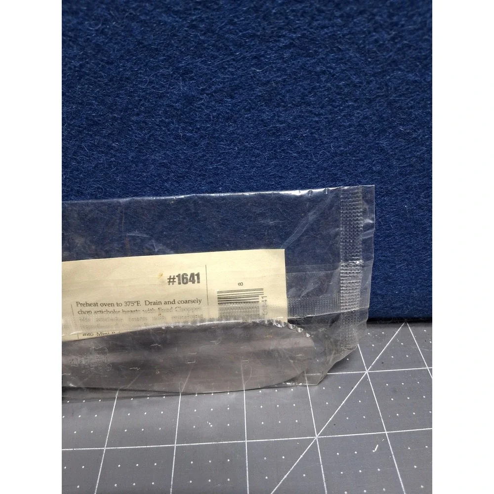 Pampered Chef All Purpose Spreader Black 1641 Stainless Serrated Blade